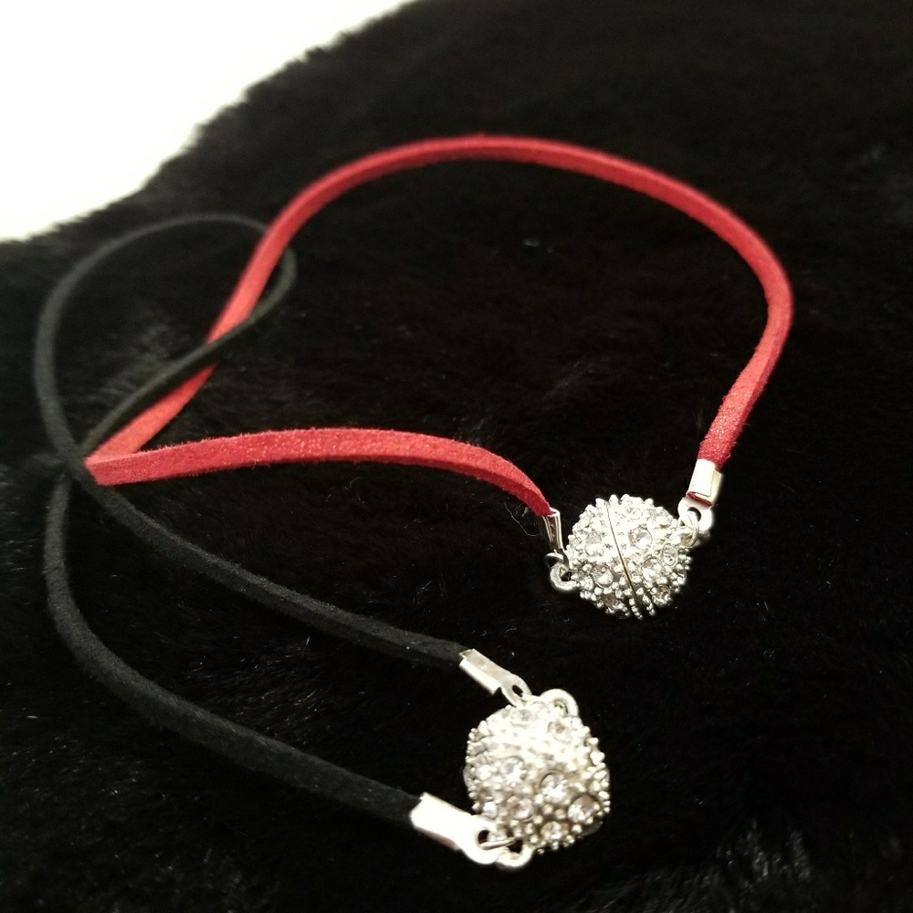 Magnetic Attraction Choker